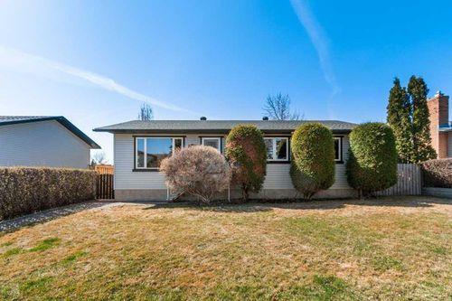1417 Mccrimmon Drive, Carstairs, AB, T0M0N0 | Card Image