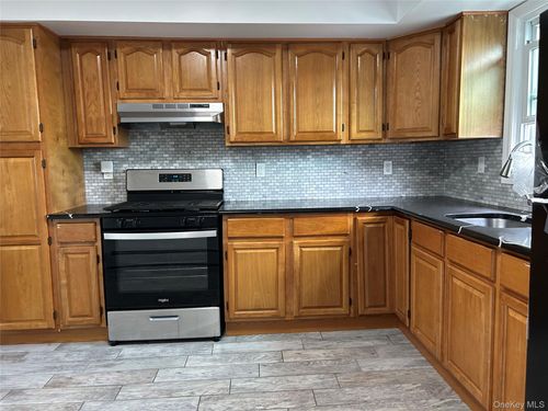 145 232nd St, Springfield Gardens, NY, 11413-3932 | Card Image