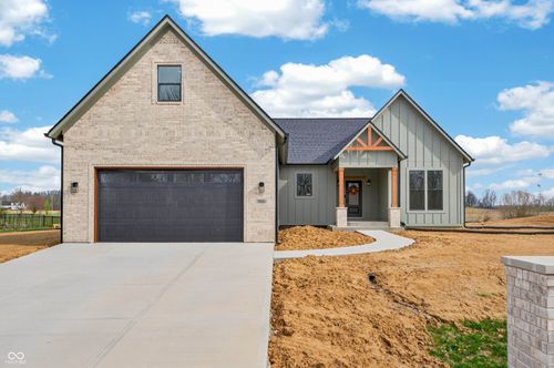 9036 E Gayle Dr, Morgantown, IN, 46160-8266 | Card Image