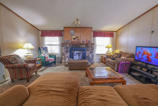 305 Pine St, House other with 3 bedrooms, 2 bathrooms and null parking in Seven Points TX | Image 14