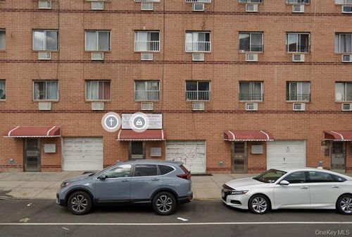 8643 Grand Ave, Elmhurst, NY, 11373-8817 | Card Image
