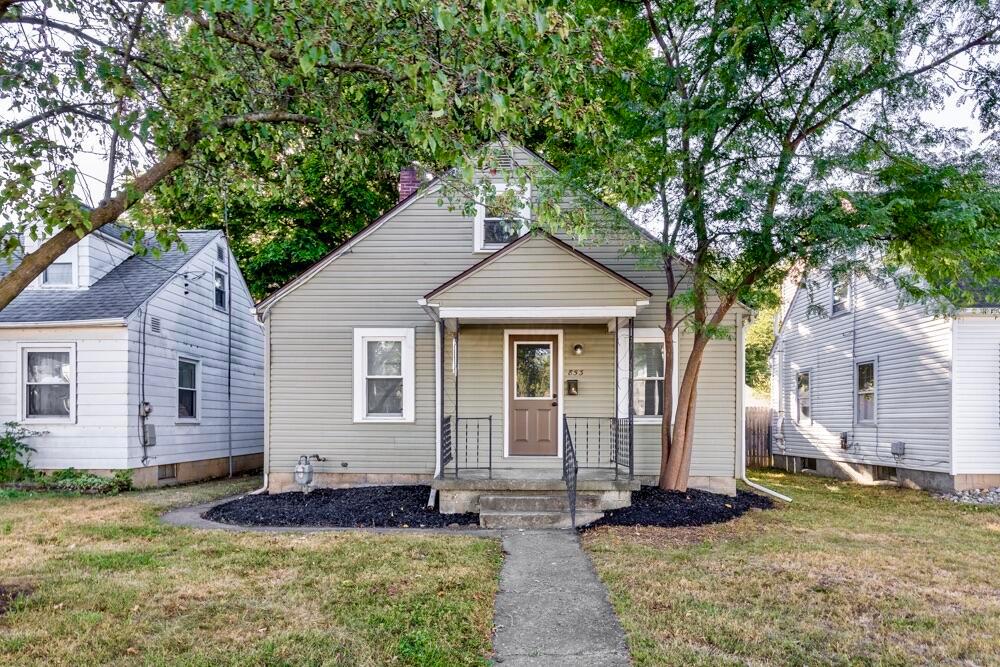 Broad St, Lancaster, OH 43130