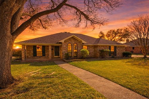 1216 Dendron Drive, Hewitt, TX, 76643 | Card Image