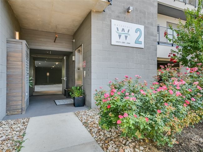 Grab your mail on your way up the elevator. You can also store your bike just behind the mailbox kiosk at the bottom of the stairwell. | Image 23
