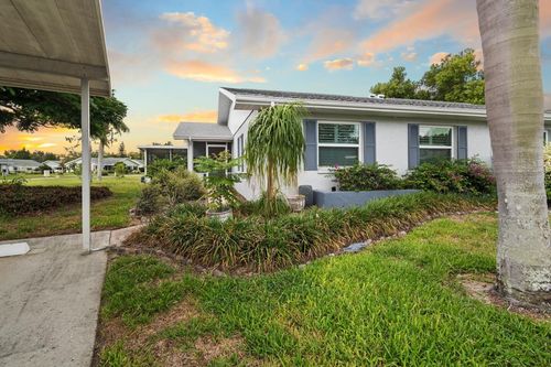 2343 Glenmore Cir, SUN CITY CENTER, FL, 33573-7318 | Card Image
