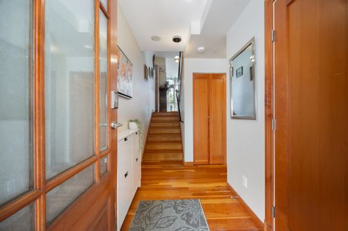 114-8 Renaissance Sq, New Westminster, BC, V3M7A9 | Card Image