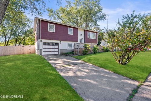 11 Spruce Ter, Jackson, NJ, 08527-1321 | Card Image