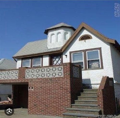 27 Illinois Ave, Long Beach, NY, 11561-1111 | Card Image