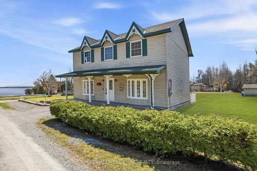 24 Cedar Ave, Kirkfield, ON, K0M2B0 | Card Image