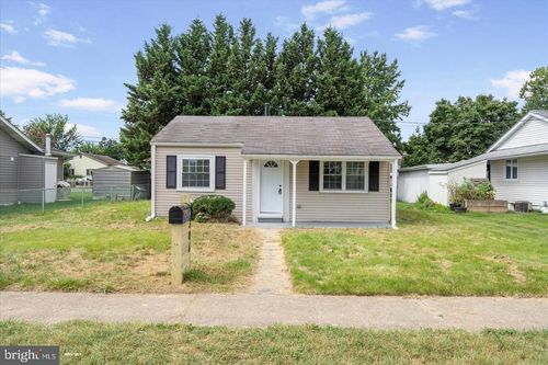 1306 Wilson Point Rd, Middle River, MD, 21220-5515 | Card Image