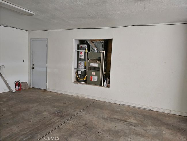 27600 Silver Lakes Pkwy, House other with 4 bedrooms, 3 bathrooms and 2 parking in Helendale CA | Image 27