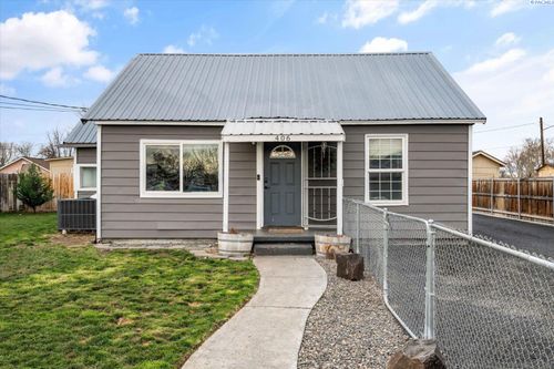 406 S Fir St, Kennewick, WA, 99336-5831 | Card Image