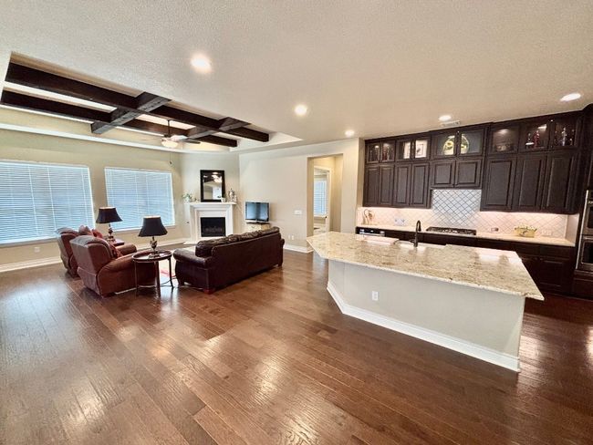 Kitchen & Living Room Open Floor Plan | Image 14