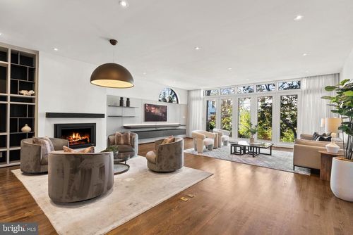 1914 35th St Nw, WASHINGTON, DC, 20007-2213 | Card Image