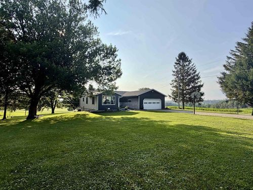 S5703 County Road J, Viroqua, WI, 54665-8631 | Card Image