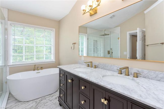 2001 Treyburn Ln, House other with 4 bedrooms, 3 bathrooms and null parking in High Point NC | Image 21