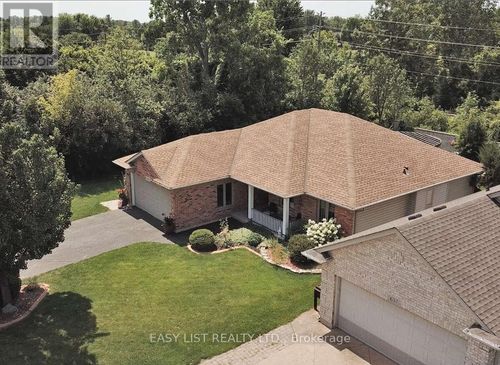 639 Secretariate Dr, Corunna, ON, N0N1G0 | Card Image