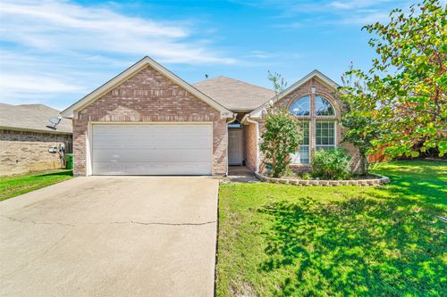 6707 Classen Trl, Arlington, TX, 76002-5439 | Card Image