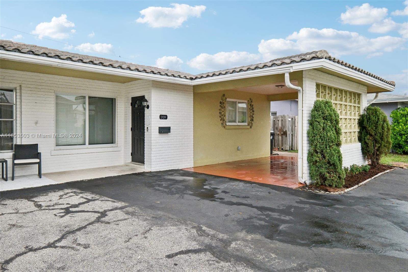 56th Ct, Fort Lauderdale, FL 33308