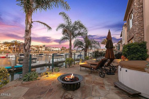 1464 Twin Tides Pl, Oxnard, CA, 93035-2160 | Card Image