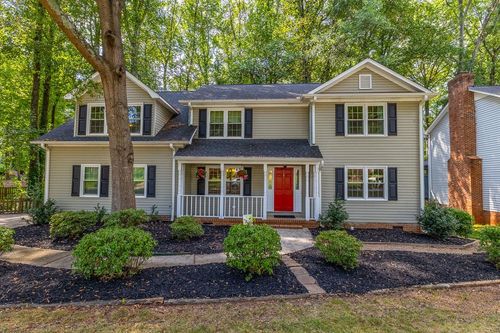 215 E Shefford St, Greer, SC, 29650-2735 | Card Image