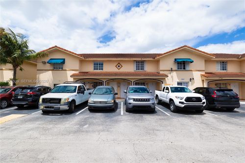 202-10017 W Okeechobee Rd, Hialeah Gardens, FL, 33016-3137 | Card Image