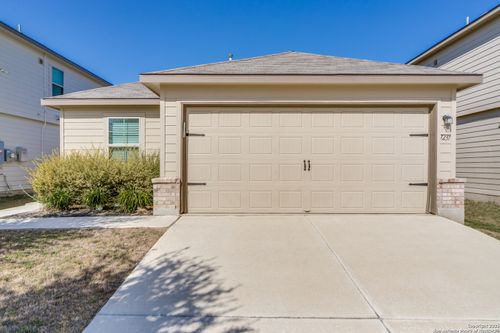 7237 Yucca Pl, San Antonio, TX, 78253-4197 | Card Image