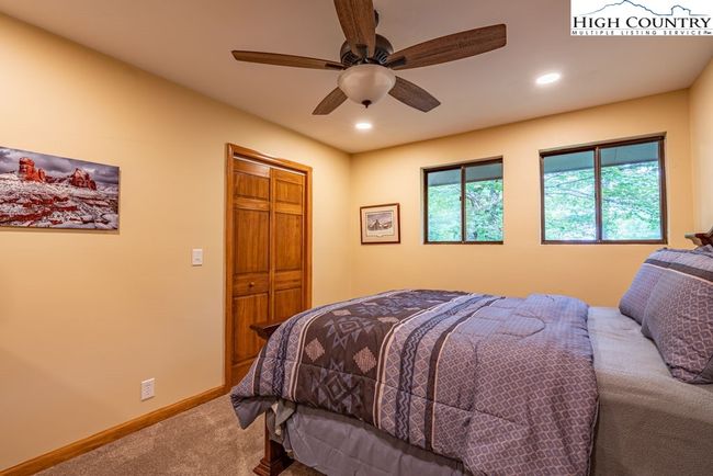 103 Raven Rd, House other with 3 bedrooms, 2 bathrooms and null parking in Beech Mountain NC | Image 22