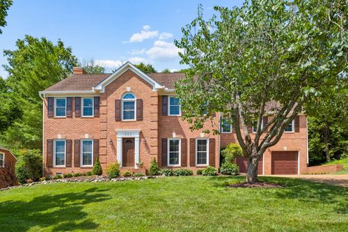 707 Roantree Dr, Brentwood, TN, 37027-5526 | Card Image