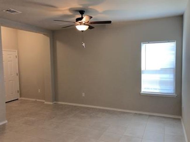 1208 Garland Rd, Home with 3 bedrooms, 2 bathrooms and null parking in Georgetown TX | Image 5