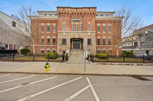 apt-7-76 Court St, Plymouth, MA, 02360-3709 | Card Image