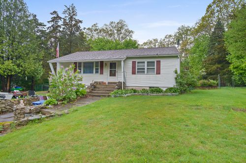 5 Stone Ct, Gales Ferry, CT, 06335-1133 | Card Image