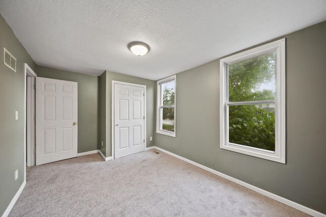 624 N Broad St, Home with 5 bedrooms, 3 bathrooms and 2 parking in Adrian MI | Image 13