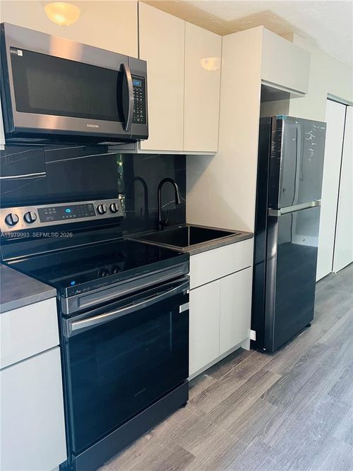 unit-3-1126 Nw 58th Ter, Miami, FL, 33127-1359 | Card Image