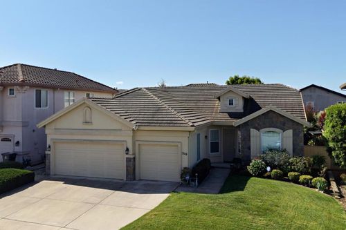 510 Wimbledon Avenue, Salinas, CA, 93906 | Card Image