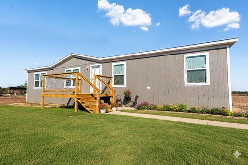 6945 Seawillow Rd, Lockhart, TX, 78644 | Card Image