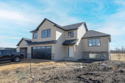 11 Sunset Ct, North Mankato, MN, 56003-7508 | Card Image