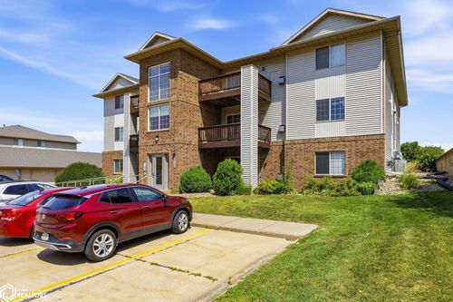 1-3010 Wilson Ave Sw, Cedar Rapids, IA, 52404-7804 | Card Image