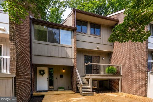 12023 Insha Ct, RESTON, VA, 20191-2618 | Card Image