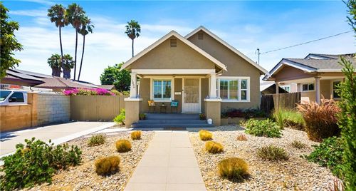 1036 W Dolores St, Wilmington, CA, 90744 | Card Image