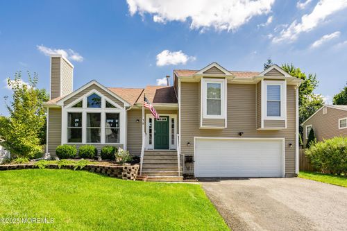 30 Heritage Dr, Howell, NJ, 07731-2900 | Card Image