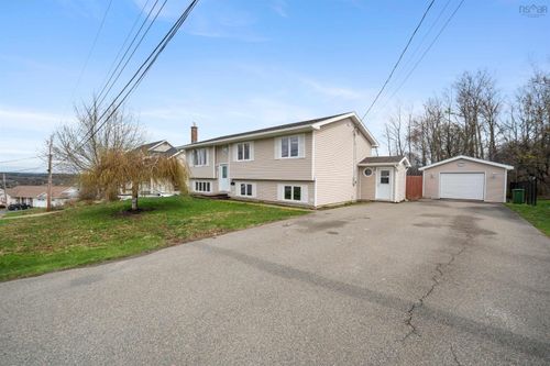 98 Sierra Dr, New Glasgow, NS, B2H6A2 | Card Image