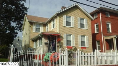 79 Amity Street, House other with 4 bedrooms, 2 bathrooms and null parking in Hartford CT | Image 1