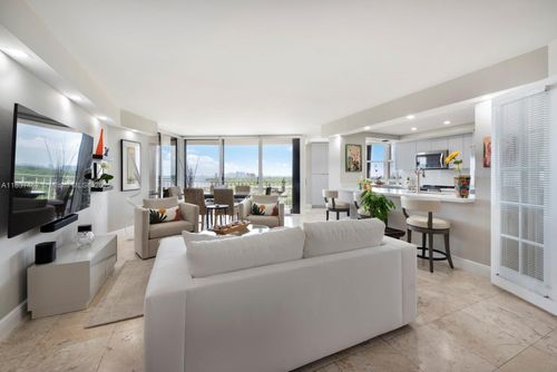 apt-1512-2000 Towerside Ter, Miami, FL, 33138-2226 | Card Image