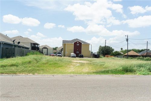 217 N Linares St, Alton, TX, 78573-0560 | Card Image