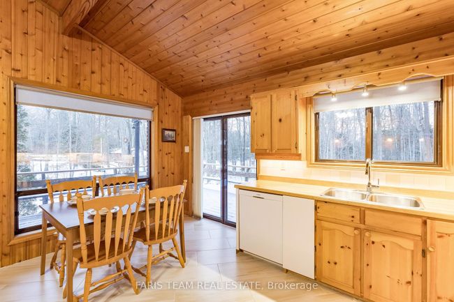 8 Celestine Crt, House other with 5 bedrooms, 2 bathrooms and 9 parking in Tiny ON | Image 14