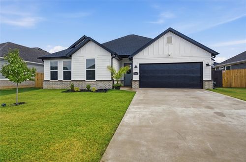 5905 Sw Chiefs Ave, Bentonville, AR, 72713-3321 | Card Image