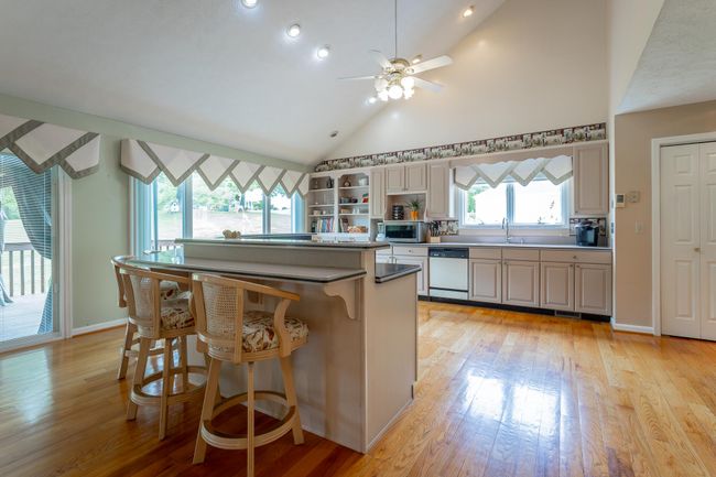 19 Lower Brow Rd, House other with 5 bedrooms, 4 bathrooms and null parking in Dunlap TN | Image 15