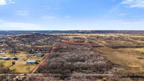 400 Nw Cass Avenue, Bartlesville, OK, 74003 | Card Image