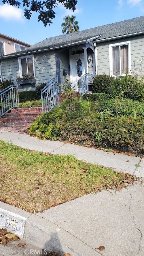 5452 Harcross Dr, Windsor Hills, CA, 90043-2112 | Card Image